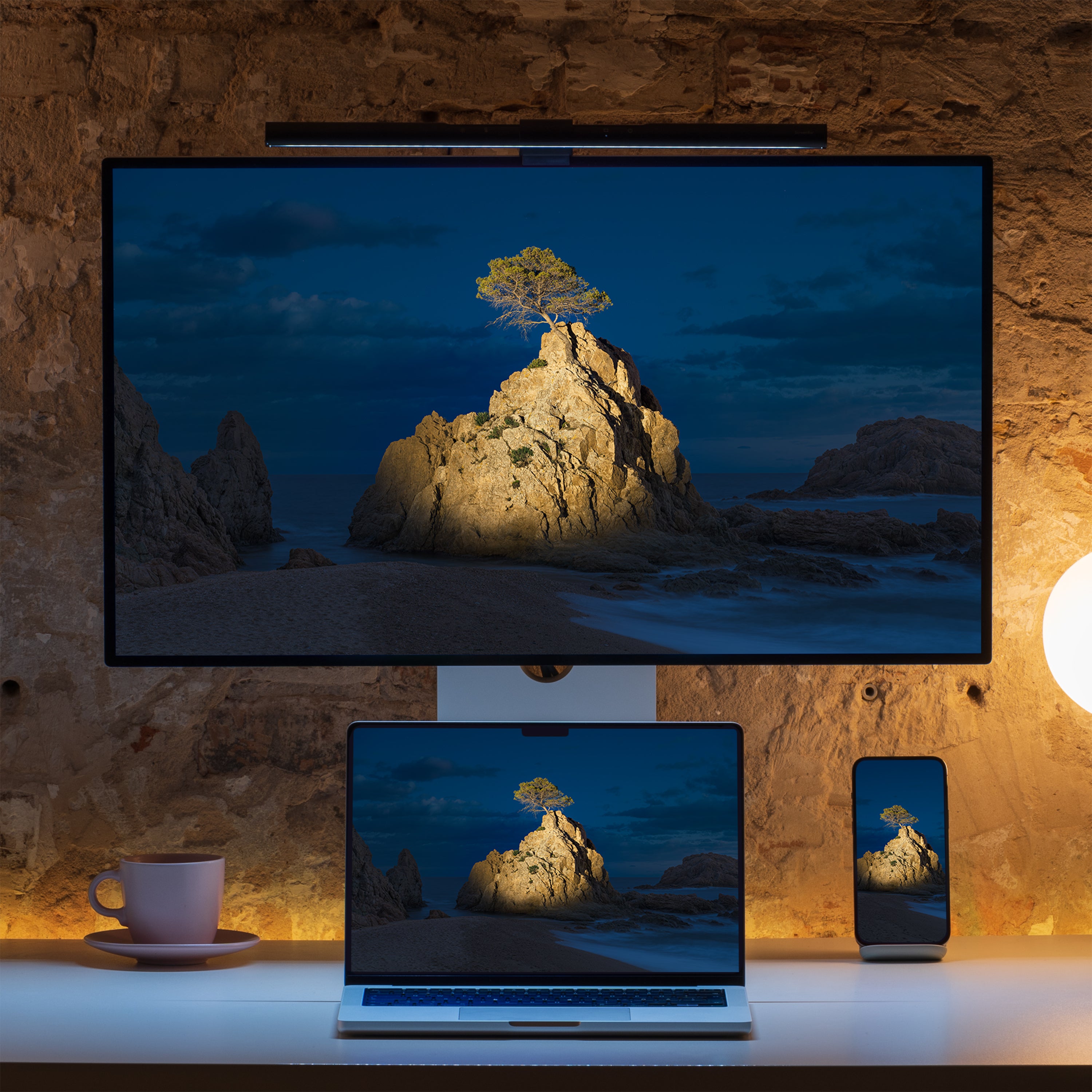 Dynamischer Wallpaper Brava